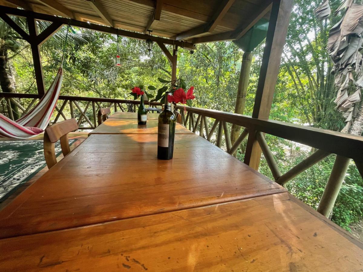Caoni Riverside Lodge Puerto Quito Exterior photo